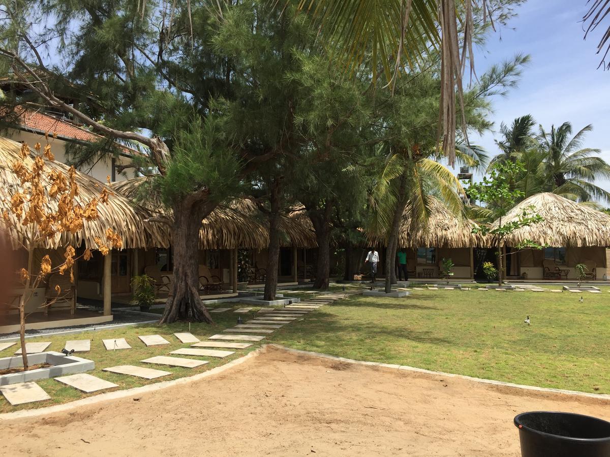 Royal Beach อารูกัมเบย์ ภายนอก รูปภาพ