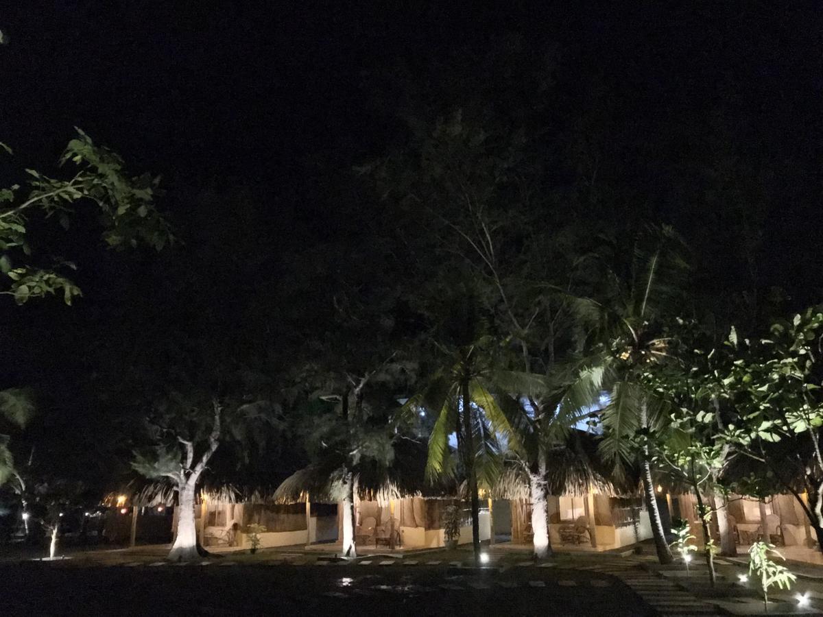 Royal Beach อารูกัมเบย์ ภายนอก รูปภาพ