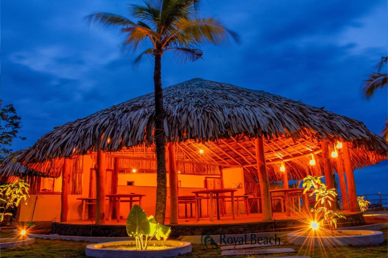 Royal Beach อารูกัมเบย์ ภายนอก รูปภาพ