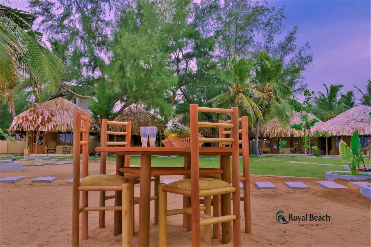 Royal Beach อารูกัมเบย์ ภายนอก รูปภาพ