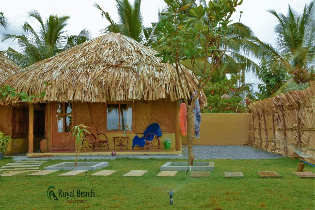 Royal Beach อารูกัมเบย์ ภายนอก รูปภาพ