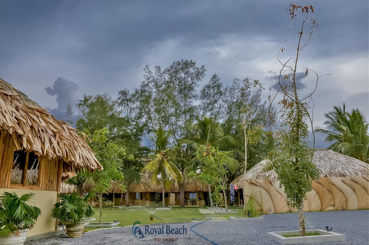 Royal Beach อารูกัมเบย์ ภายนอก รูปภาพ